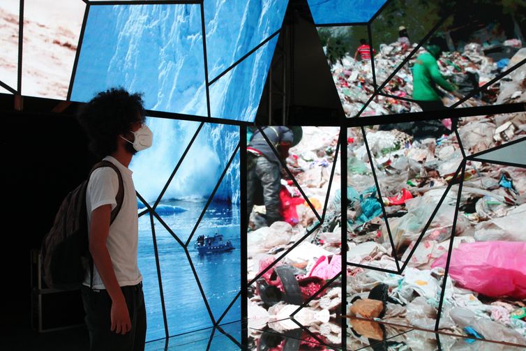 Exposição “O Dia Seguinte” no Museu Catavento discute mudanças climáticas e o futuro das cidades.