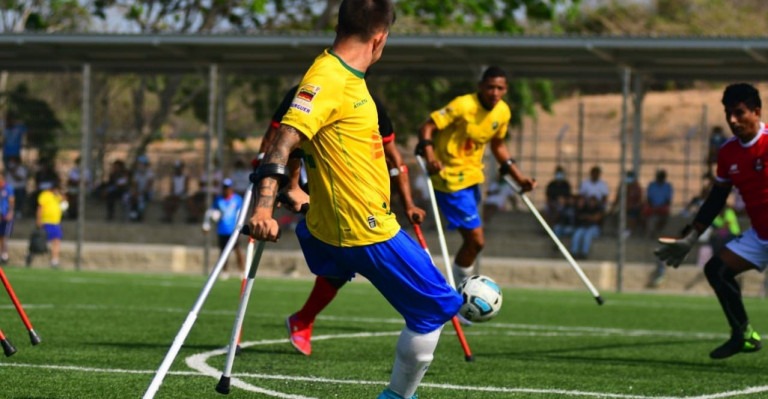 Rogerinho terminou a competição com cinco gols marcados.