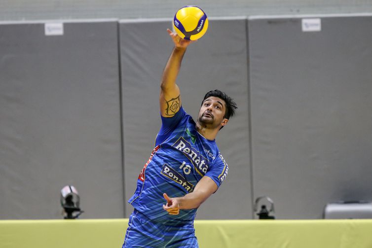 Leandro Vissoto é uma das estrelas da equipe do Vôlei Renata.