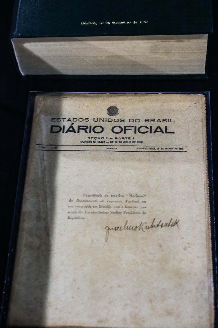 Primeiro Diário Oficial impresso em Brasília
